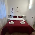 La Lirica Konukevi 3*