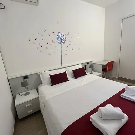 La Lirica Guest house *